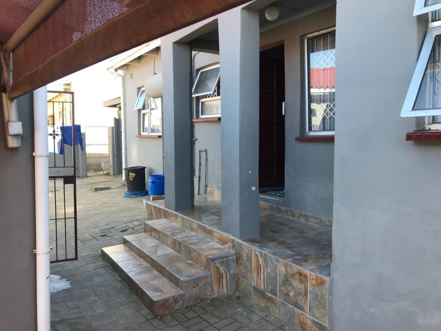 4 Bedroom Property for Sale in Mdantsane Nu 11 Eastern Cape